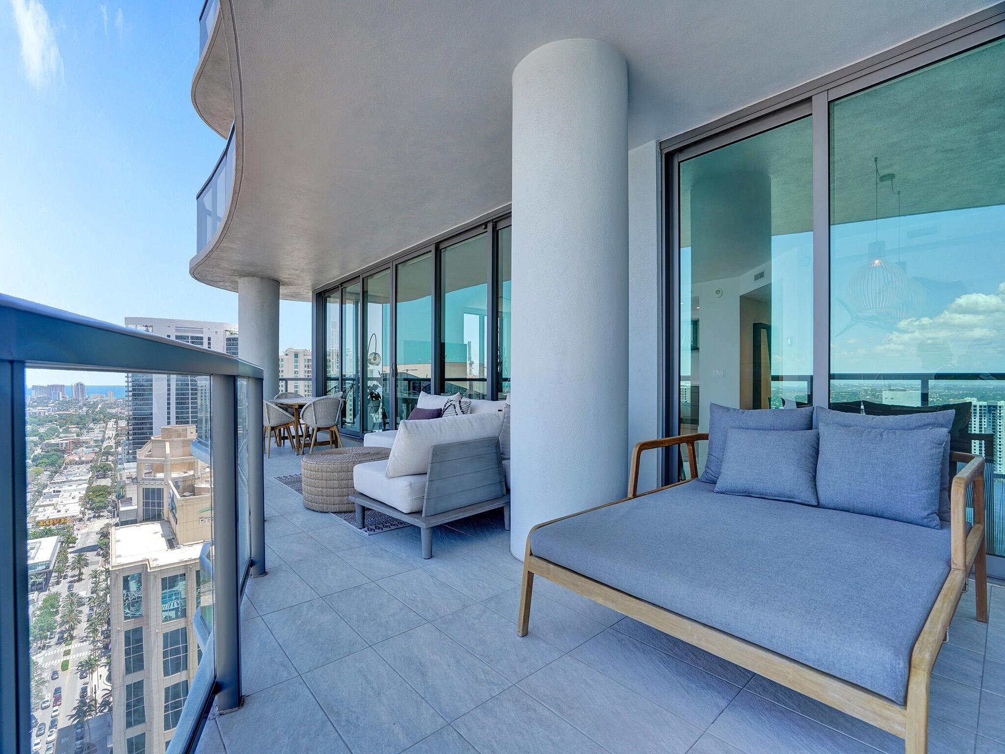 100 Las Olas - Residential Lease