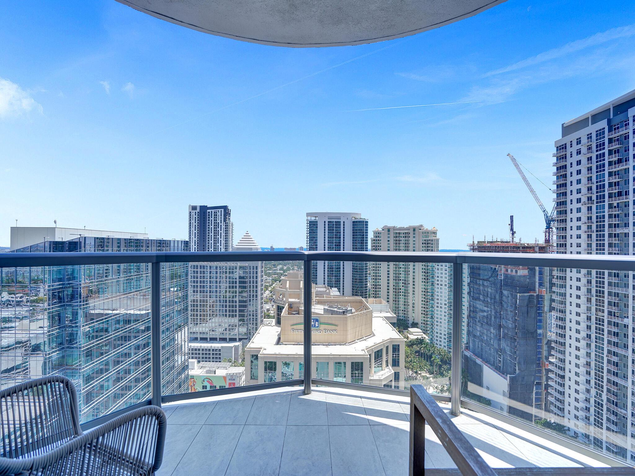 100 Las Olas - Residential Lease
