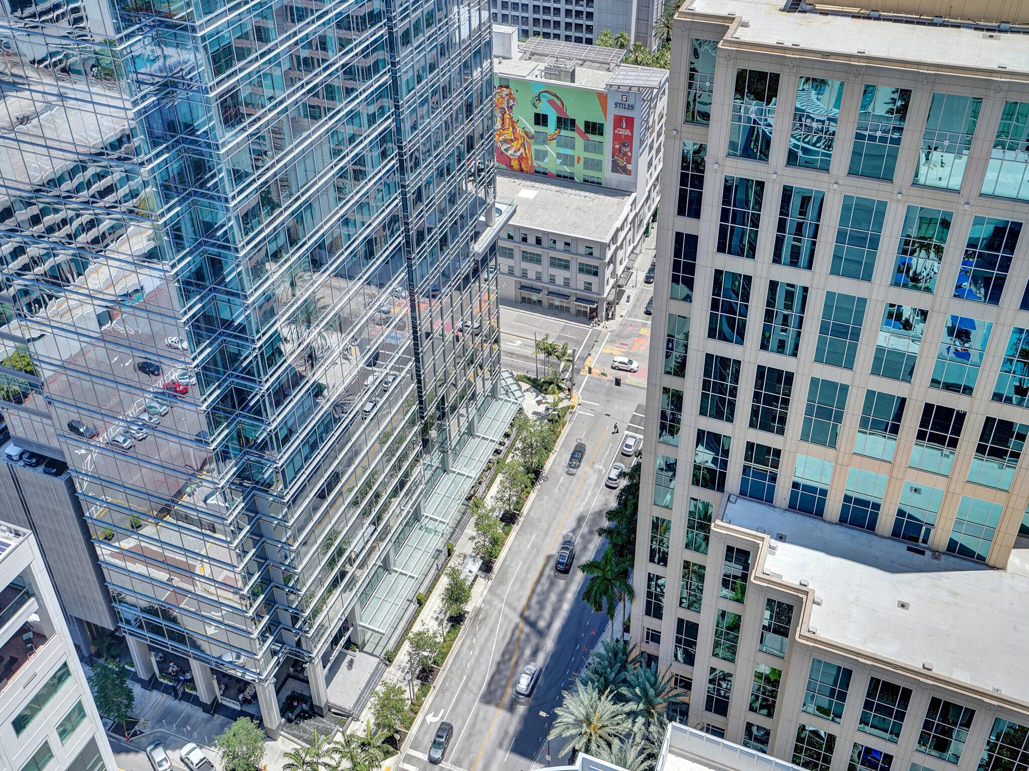 100 Las Olas - Residential Lease