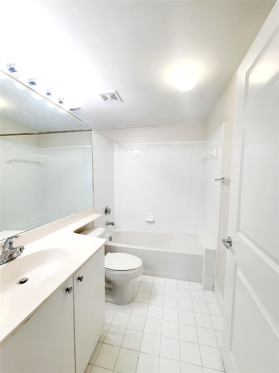 El-Ad Poinciana Condo - Residential Lease