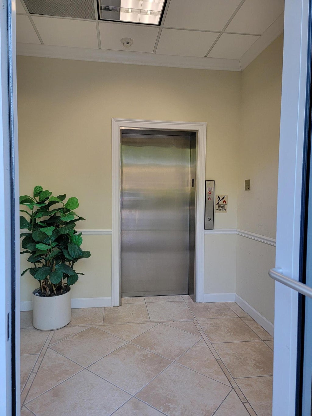 Photo of 829 18TH #C-2, Vero Beach, FL (MLS # B26068666)