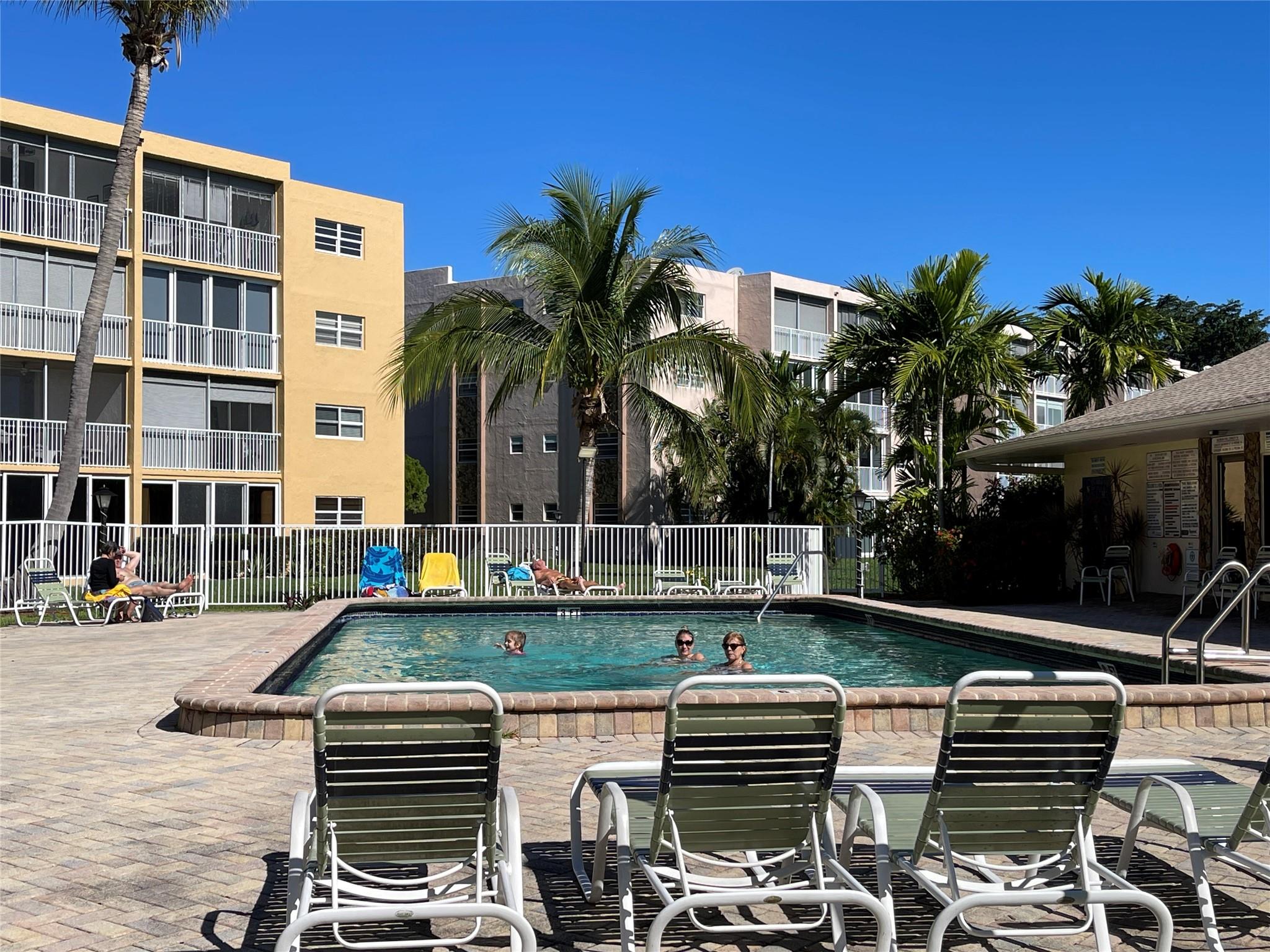 Meadow Brook Lakes - Residential