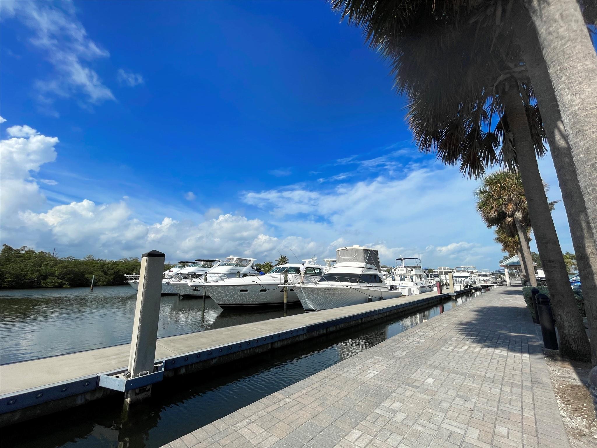 Meadow Brook Lakes - Residential