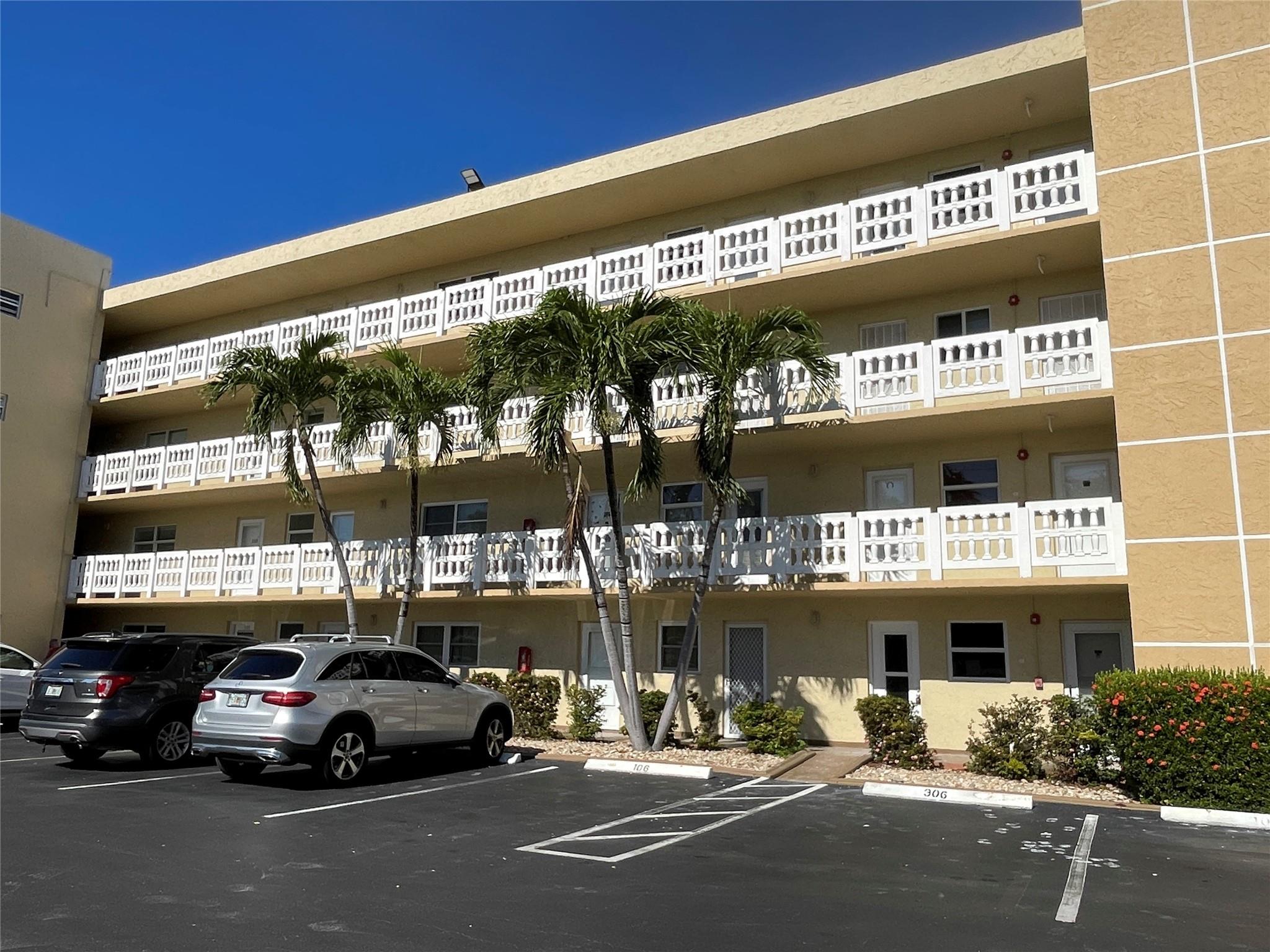 Meadow Brook Lakes - Residential