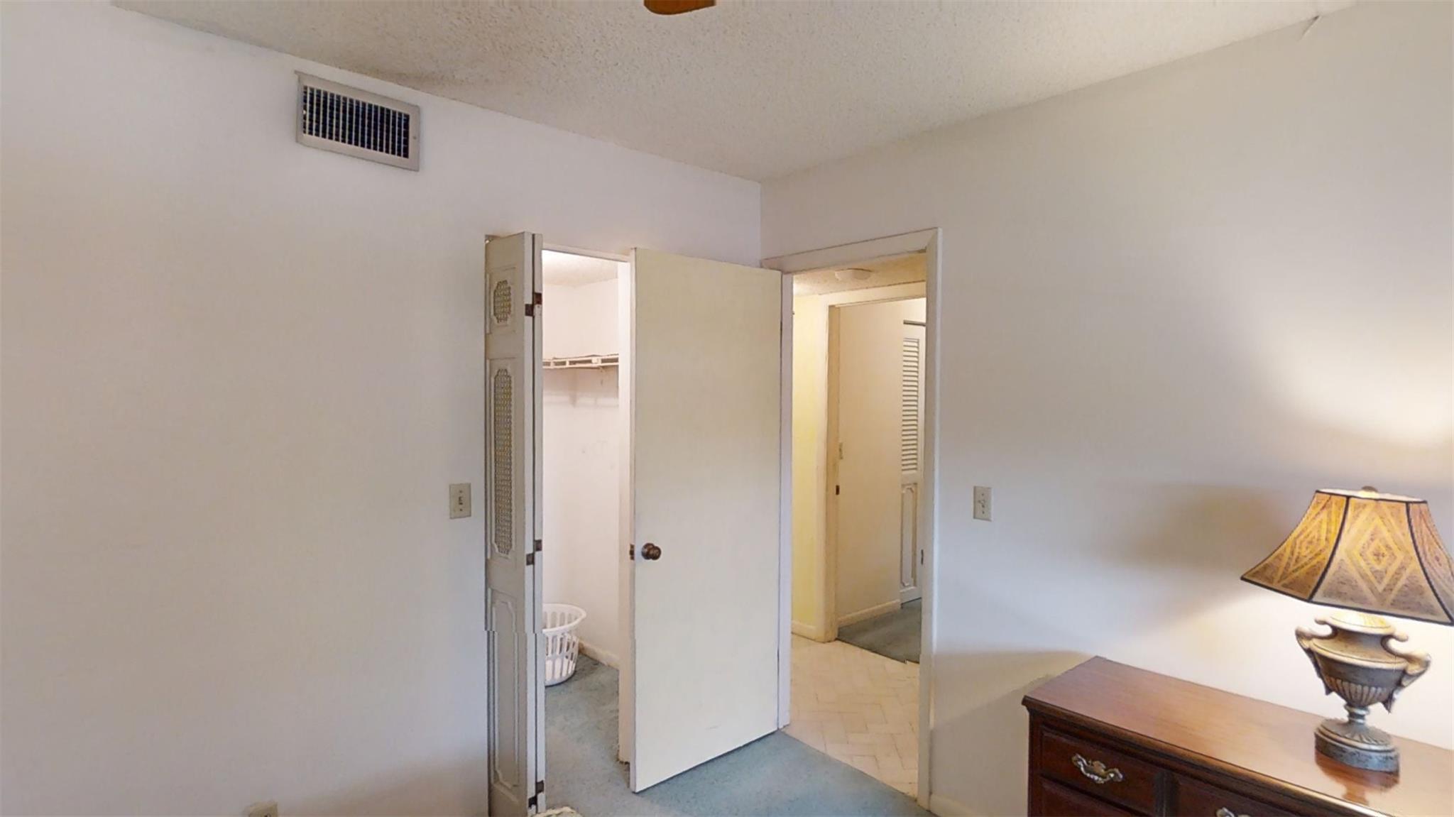 Meadow Brook Lakes - Residential