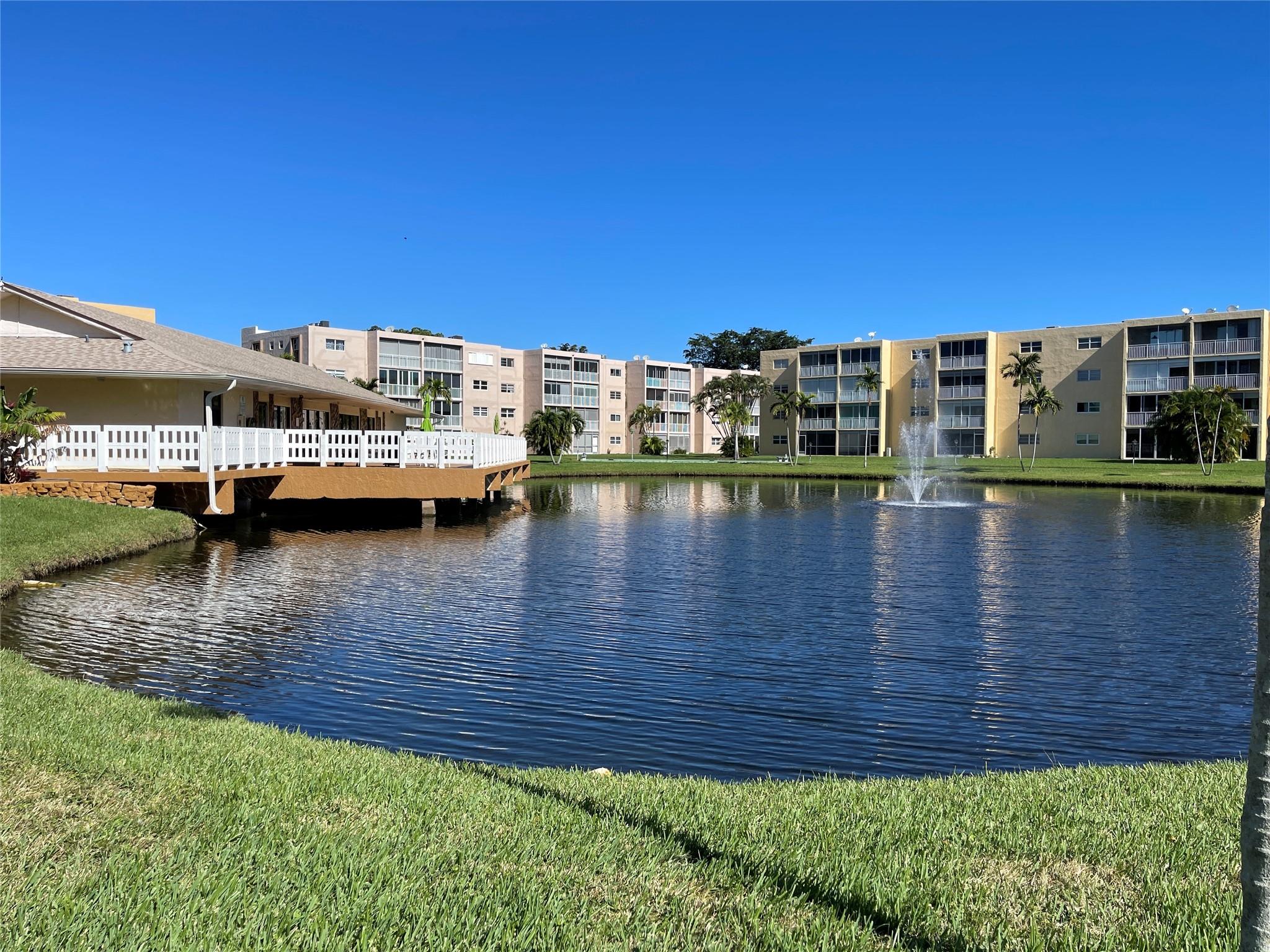 Meadow Brook Lakes - Residential