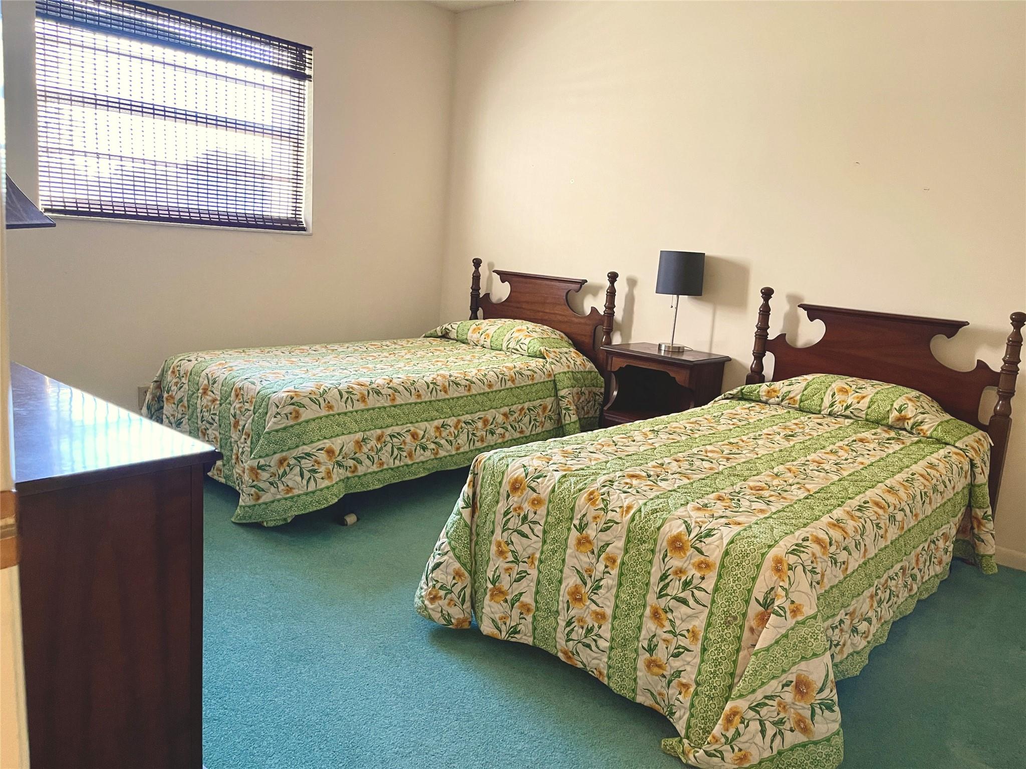 Meadow Brook Lakes - Residential