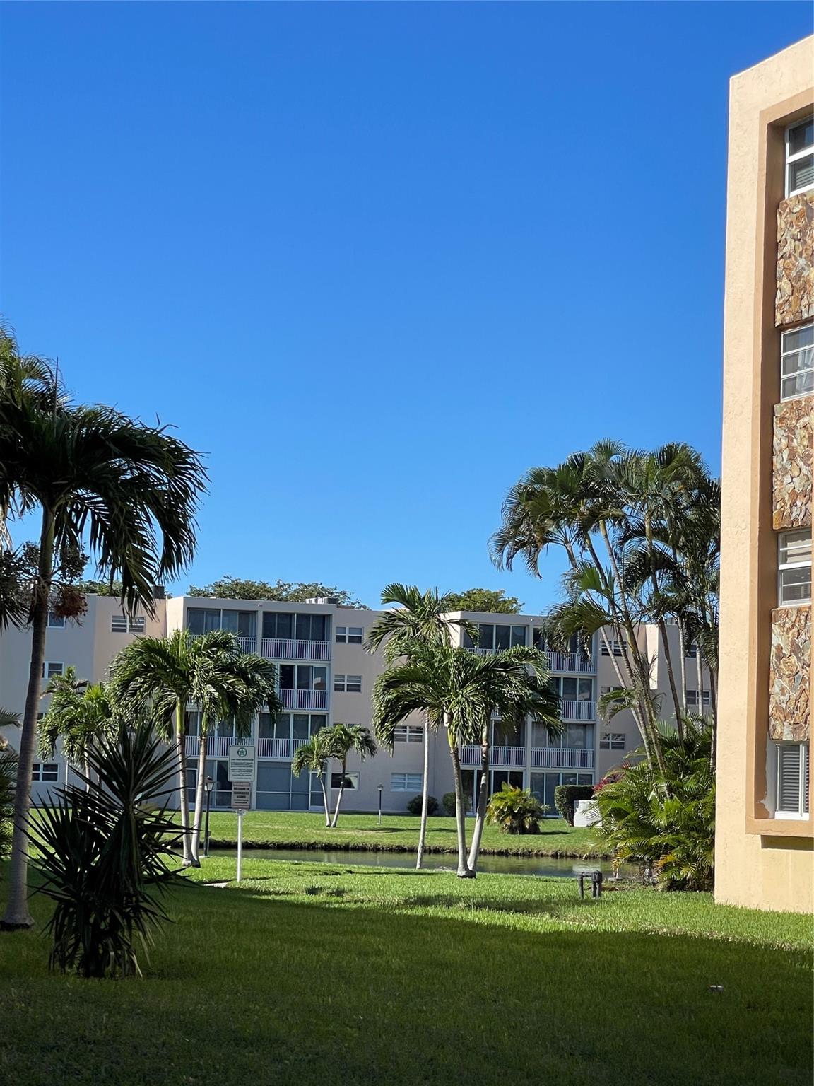 Meadow Brook Lakes - Residential