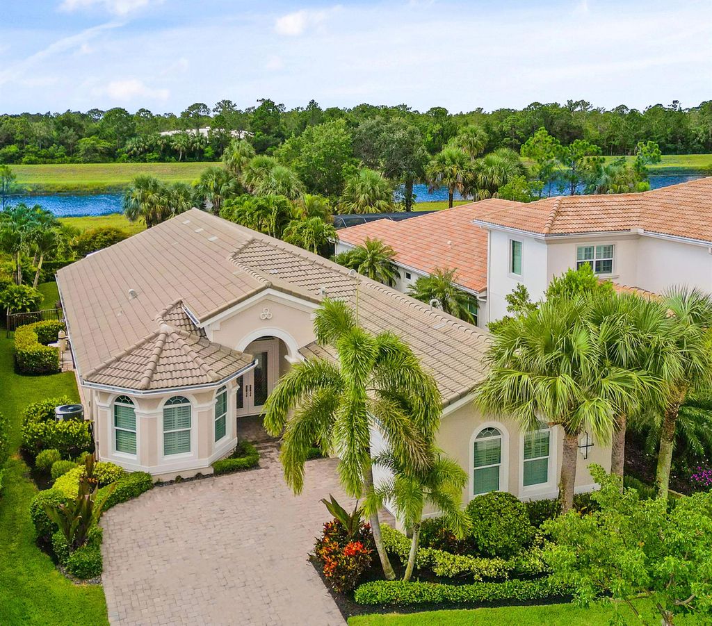 Photo of 168 Carina Drive, Jupiter, FL 33478 (MLS # R10909685)