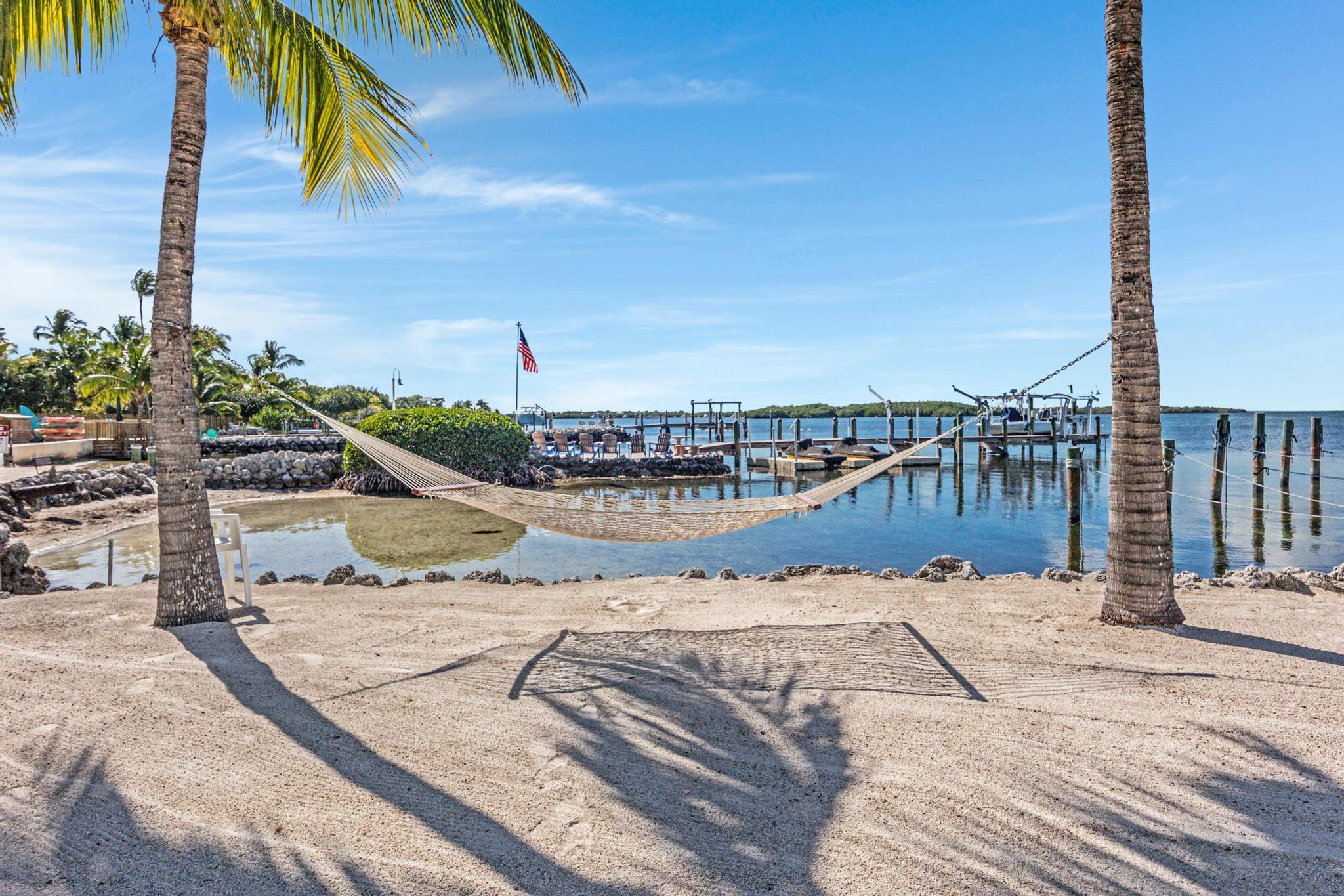 ANCHOR CONDOMINIUM - Residential