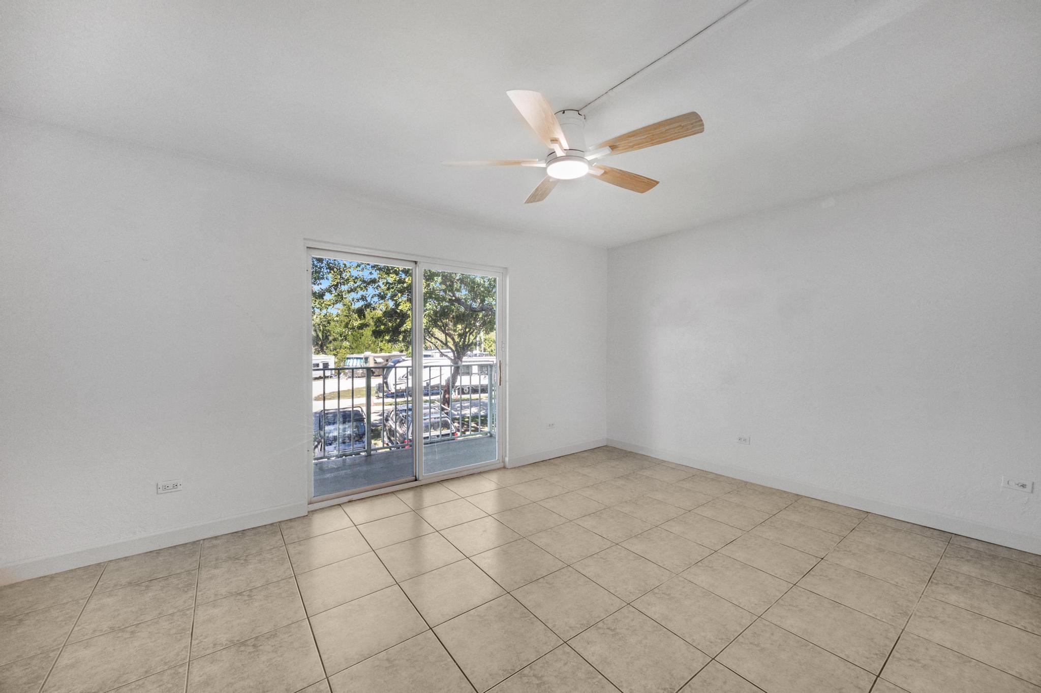 ANCHOR CONDOMINIUM - Residential