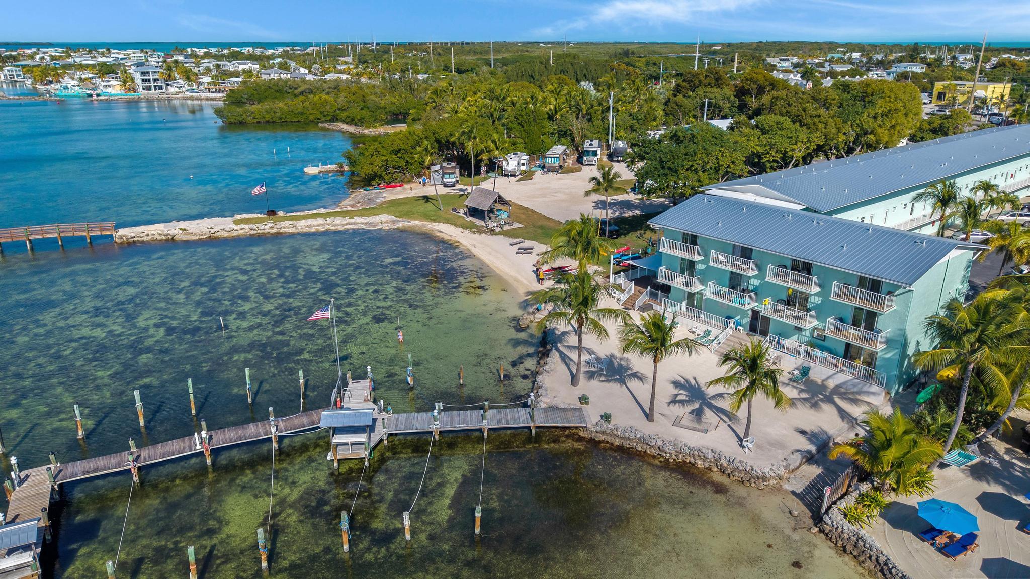 ANCHOR CONDOMINIUM - Residential