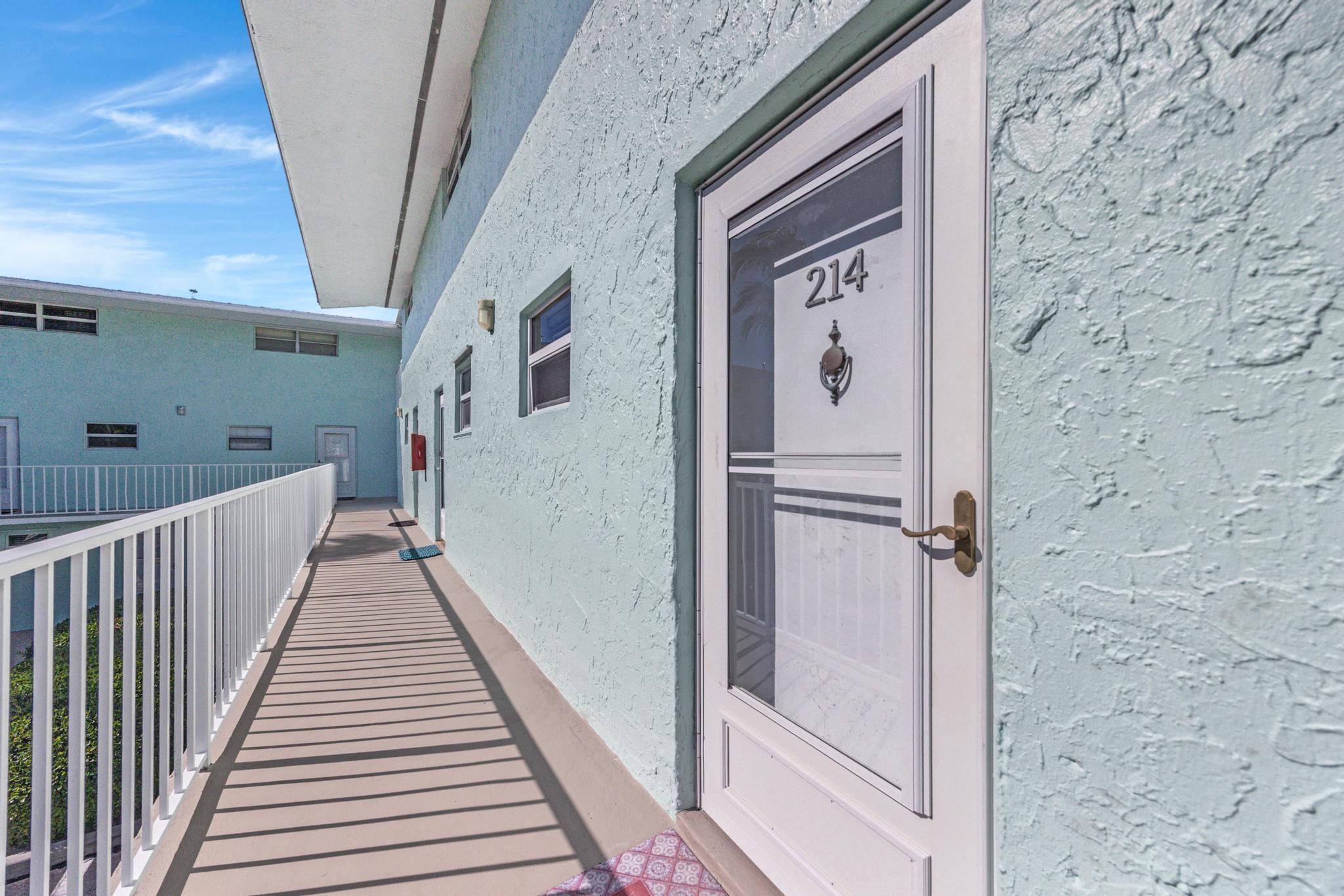 ANCHOR CONDOMINIUM - Residential