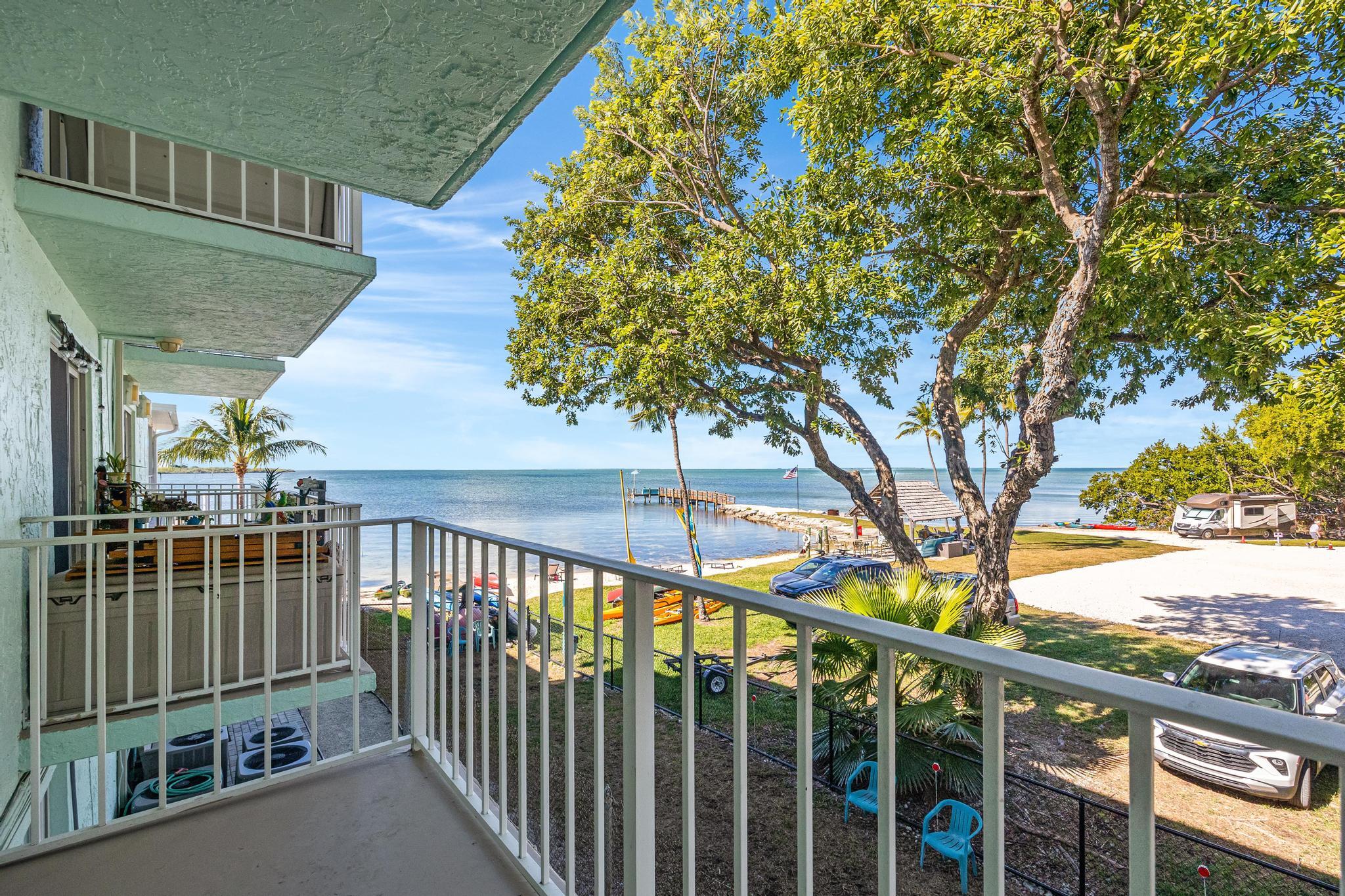 ANCHOR CONDOMINIUM - Residential