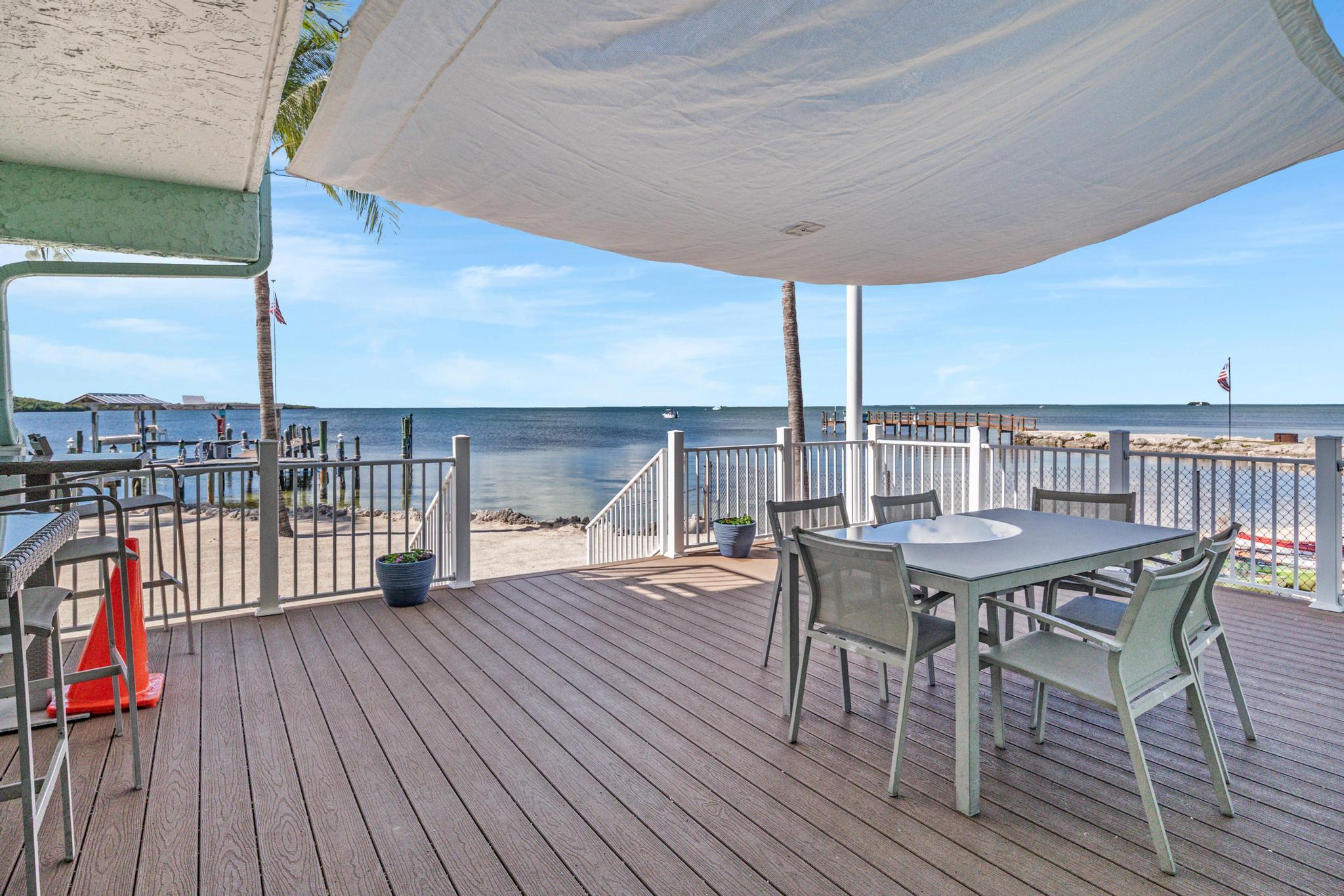 ANCHOR CONDOMINIUM - Residential