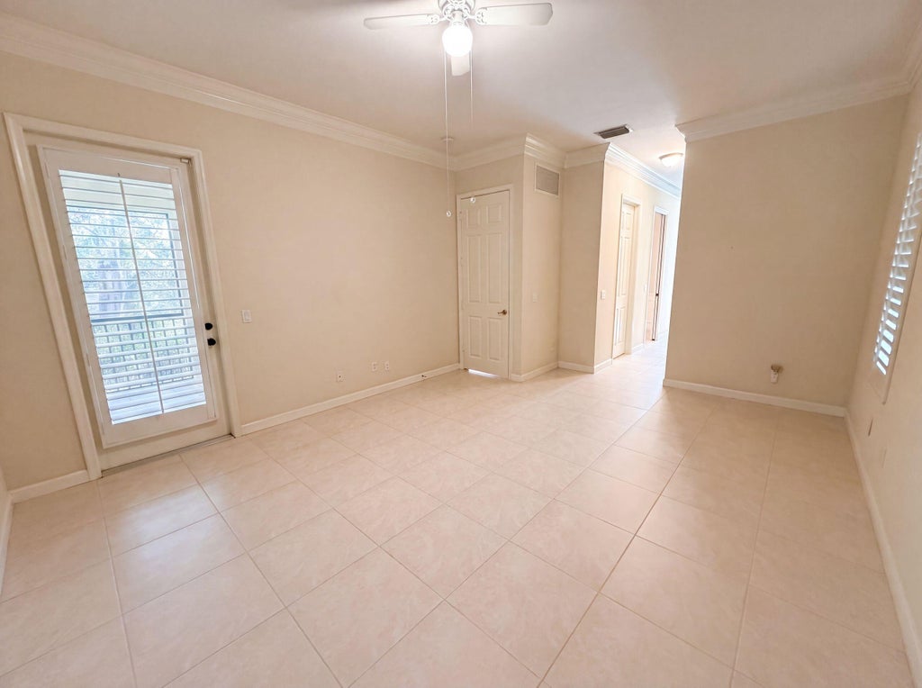 Photo of 424 Dover CT, Port Saint Lucie, FL 34983 (MLS # B26066112)