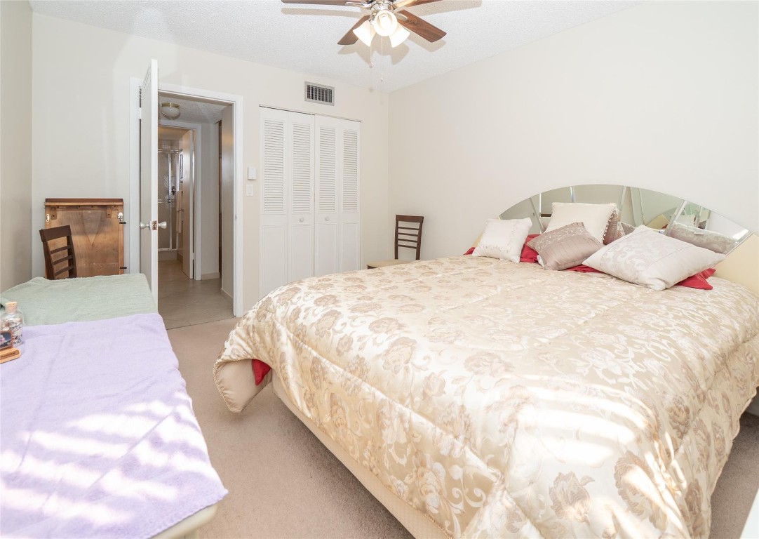 Sapphire - Oakland Est - Residential