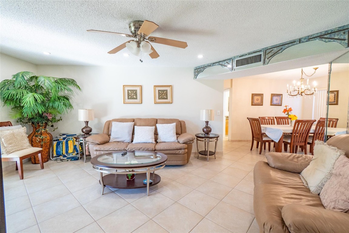 Sapphire - Oakland Est - Residential