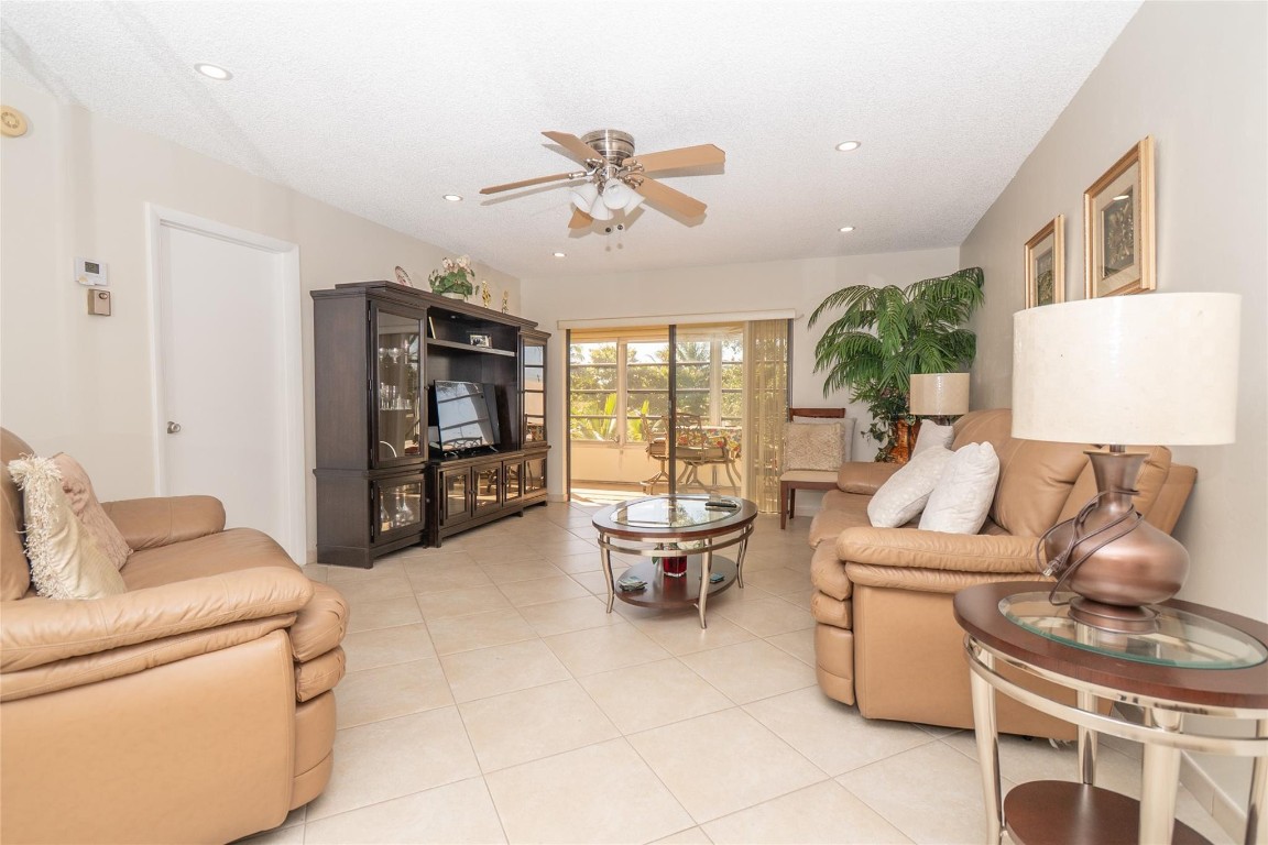 Sapphire - Oakland Est - Residential