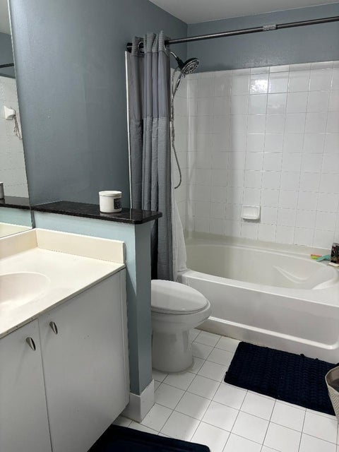 Tiny photo for 5940 W Sample Road #307, Coral Springs, FL 33067 (MLS # B26026828)