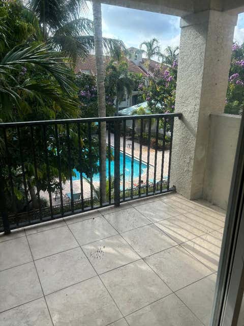 Tiny photo for 5940 W Sample Road #307, Coral Springs, FL 33067 (MLS # B26026828)