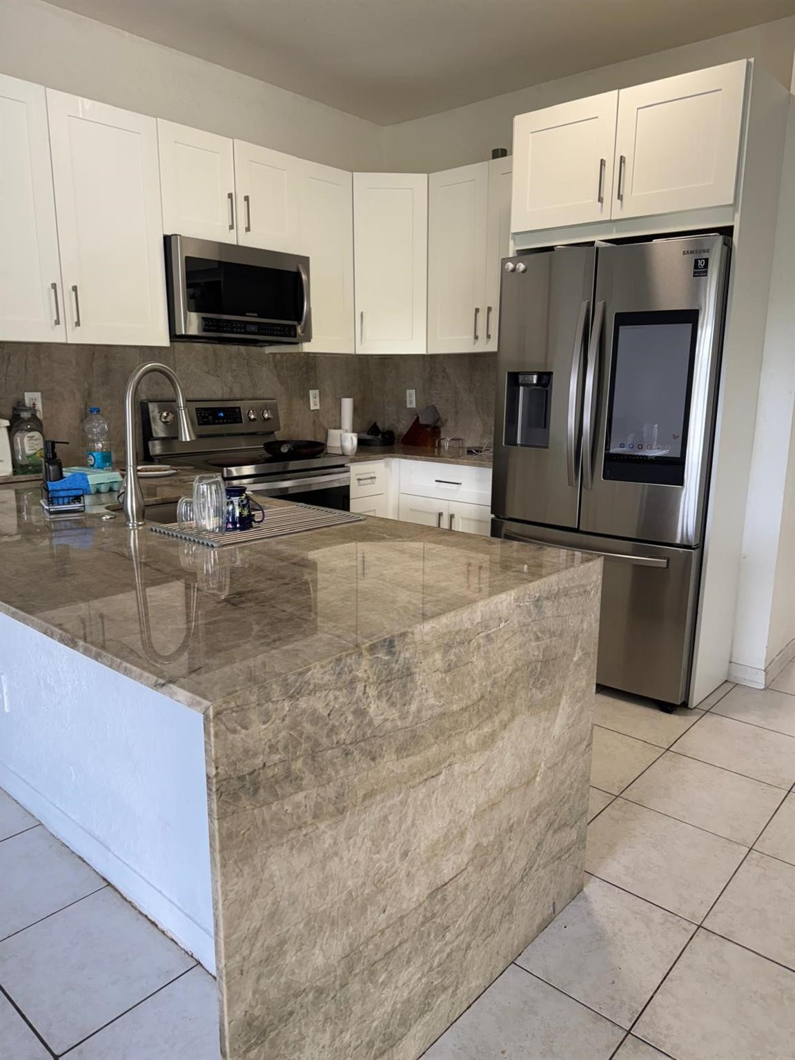 Wyndham Heights 158-5 B - Residential Lease