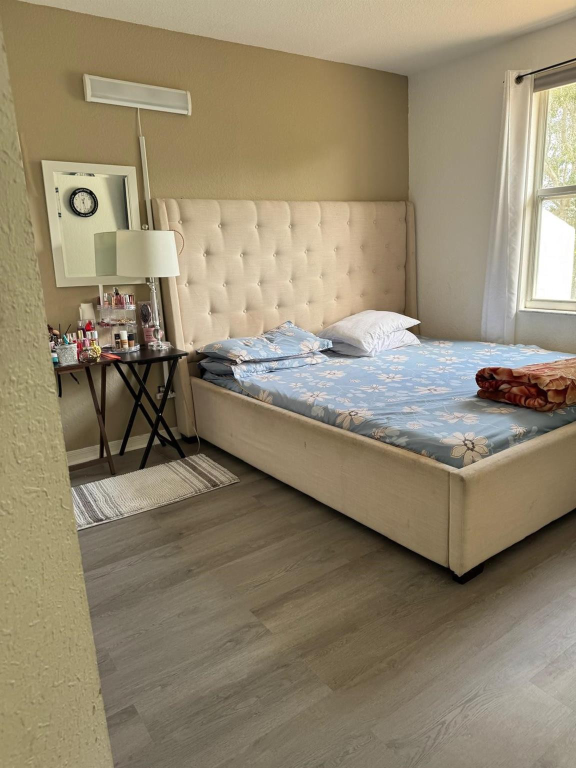 Wyndham Heights 158-5 B - Residential Lease