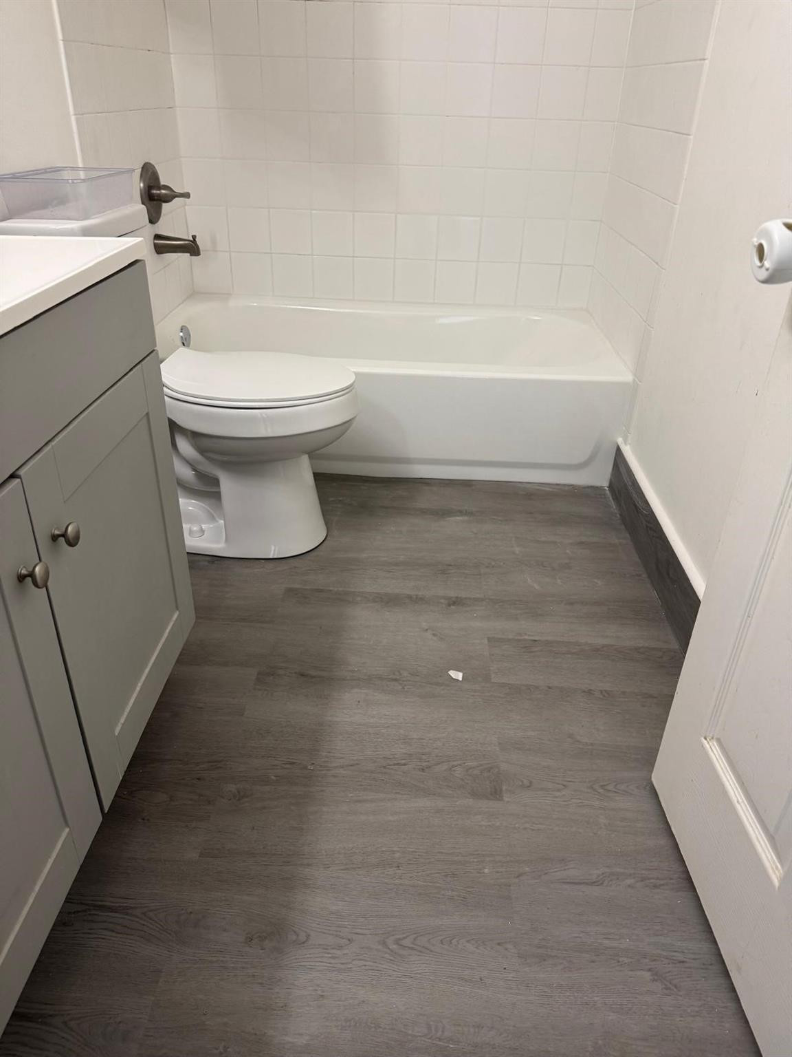 Wyndham Heights 158-5 B - Residential Lease