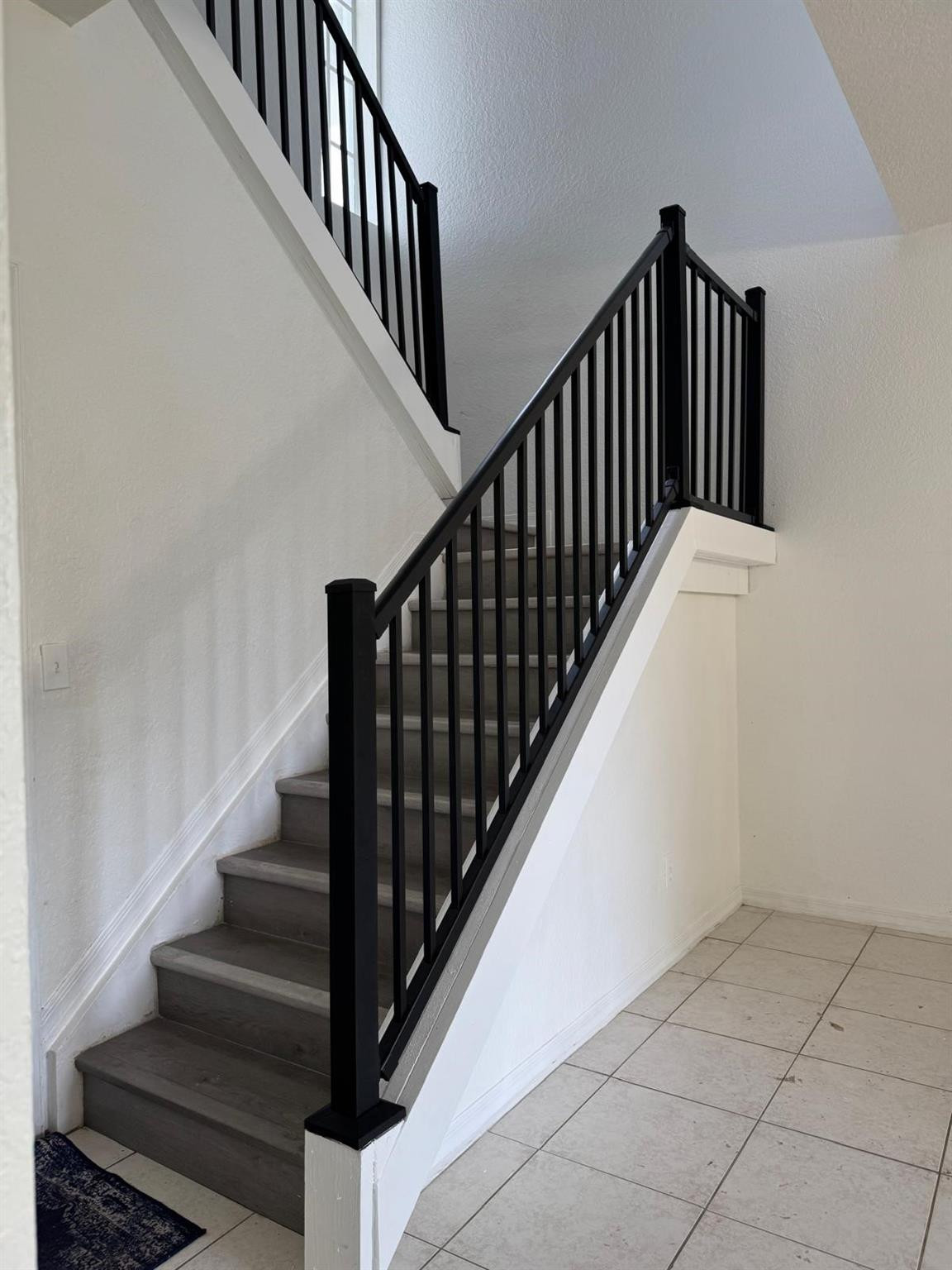 Wyndham Heights 158-5 B - Residential Lease