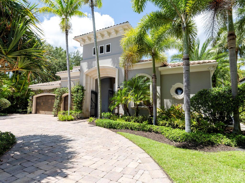 Photo of 101 Remo Place, Palm Beach Gardens, FL 33418 (MLS # R10971767)