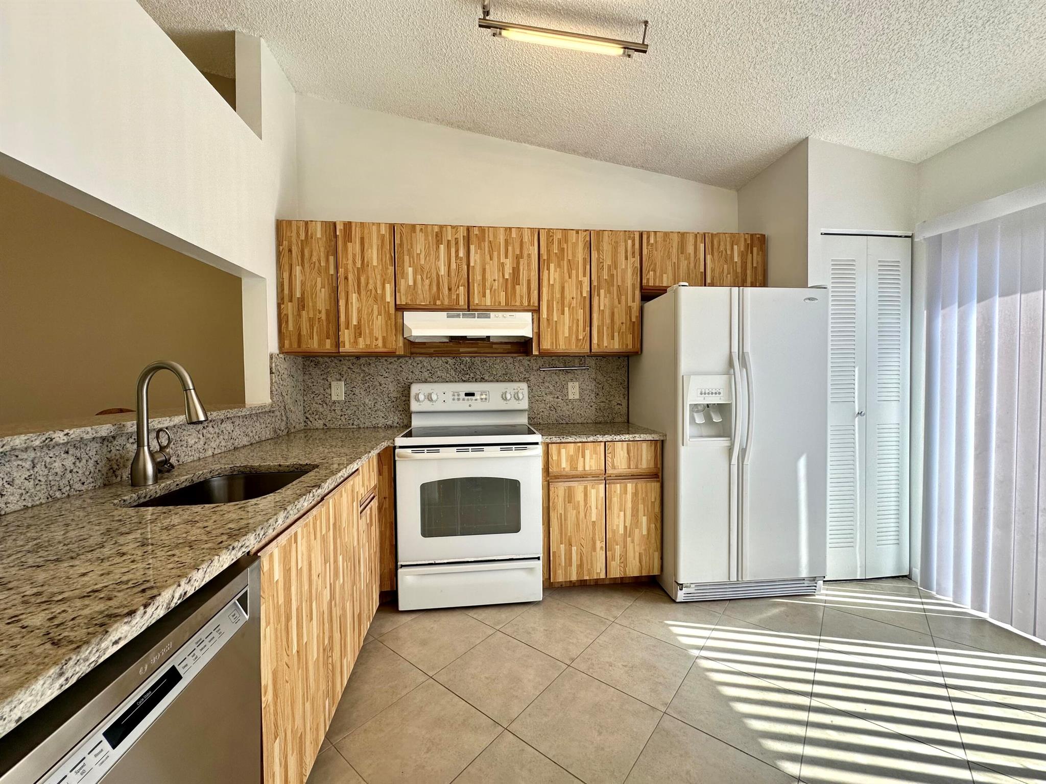 10128 Boca Bend E C2