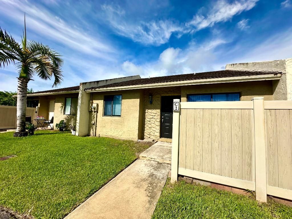 Photo of 10128 Boca Bend E #C2, Boca Raton, FL 33428 (MLS # R11124019)