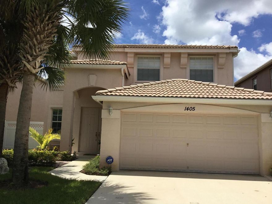 SELLER WILL GIVE 2500 TOWARD EXTERIOR PAINTING.  CHOOSE YOUR COLOR