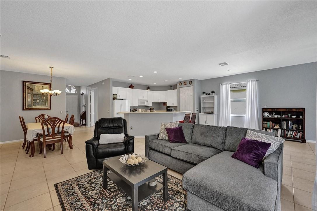 ABERDEEN/Addison Green - Residential