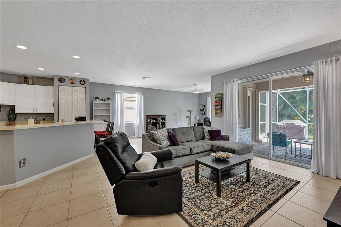 ABERDEEN/Addison Green - Residential