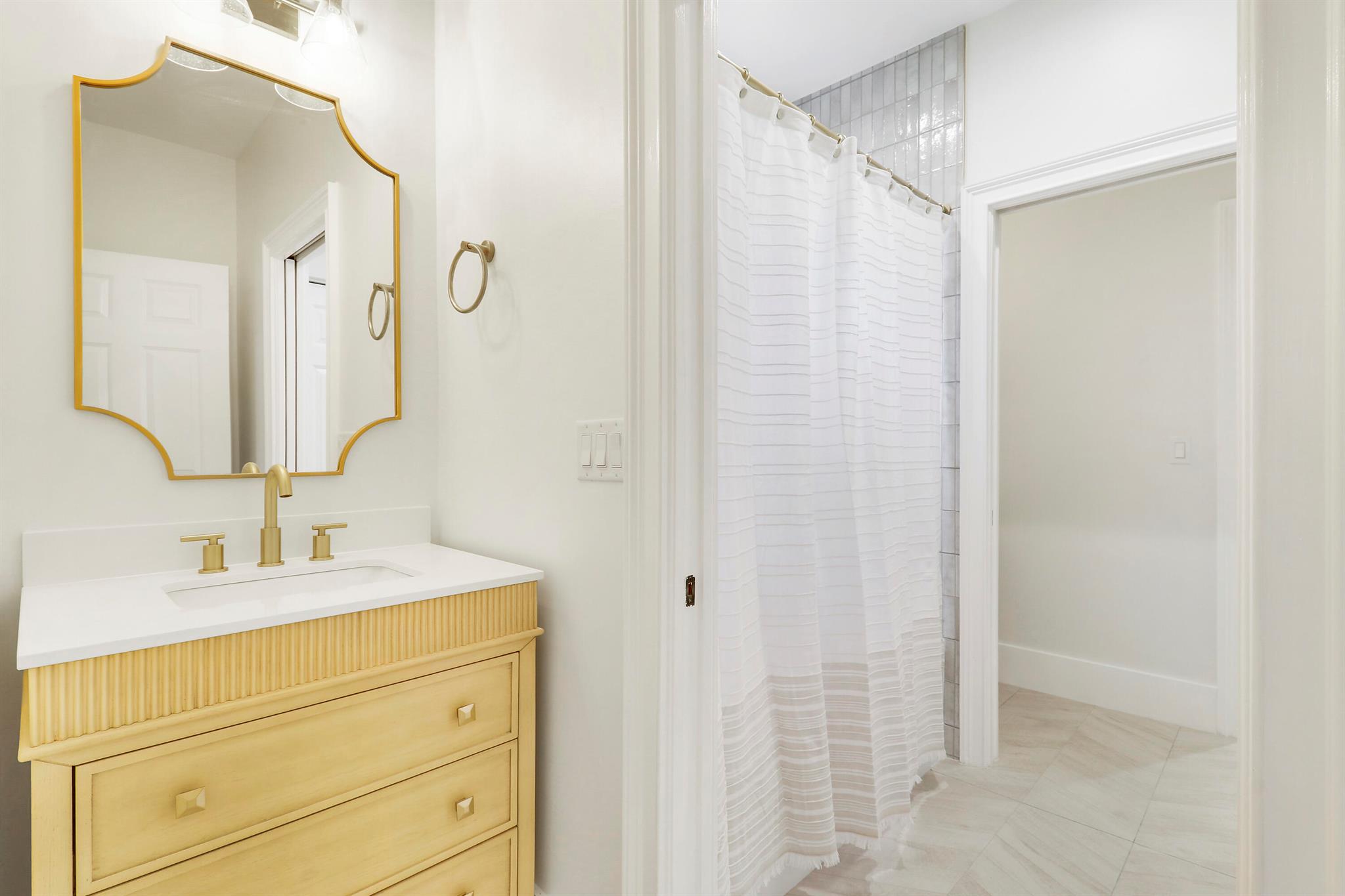 VALENCIA AT ABACOA - Residential Lease