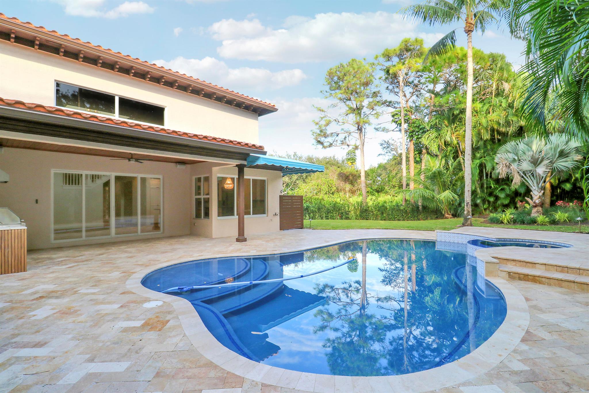 VALENCIA AT ABACOA - Residential Lease