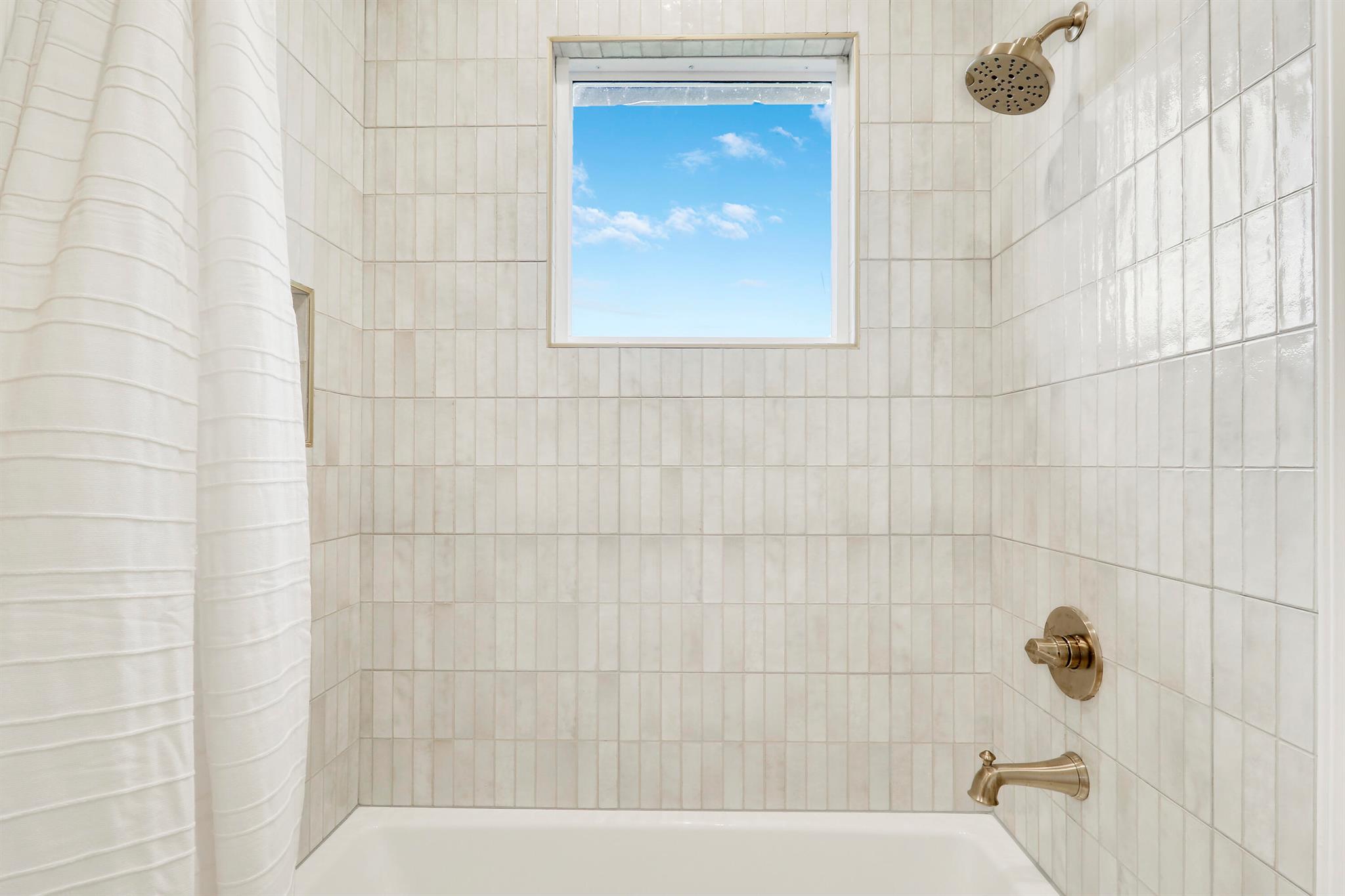 VALENCIA AT ABACOA - Residential Lease