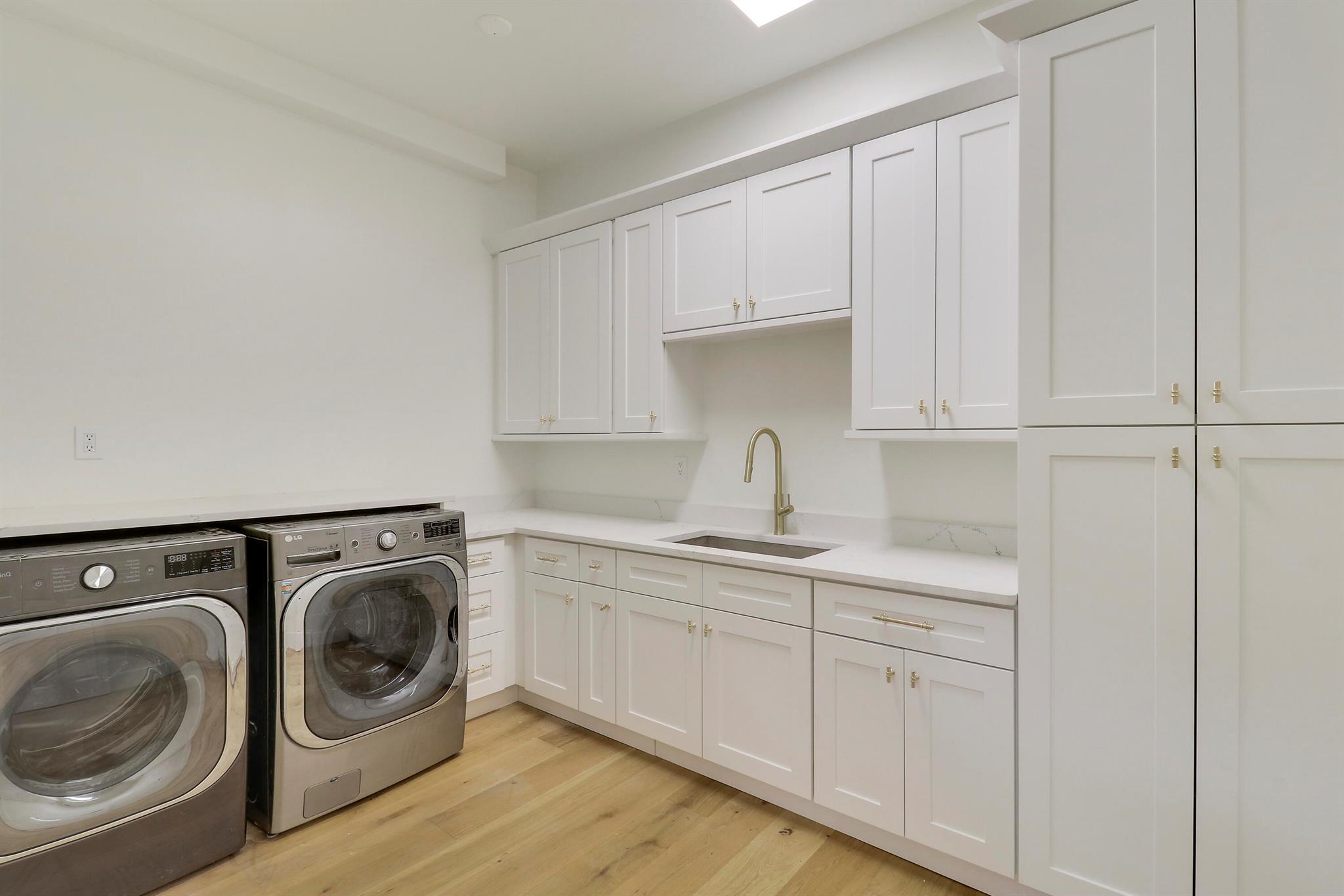 VALENCIA AT ABACOA - Residential Lease