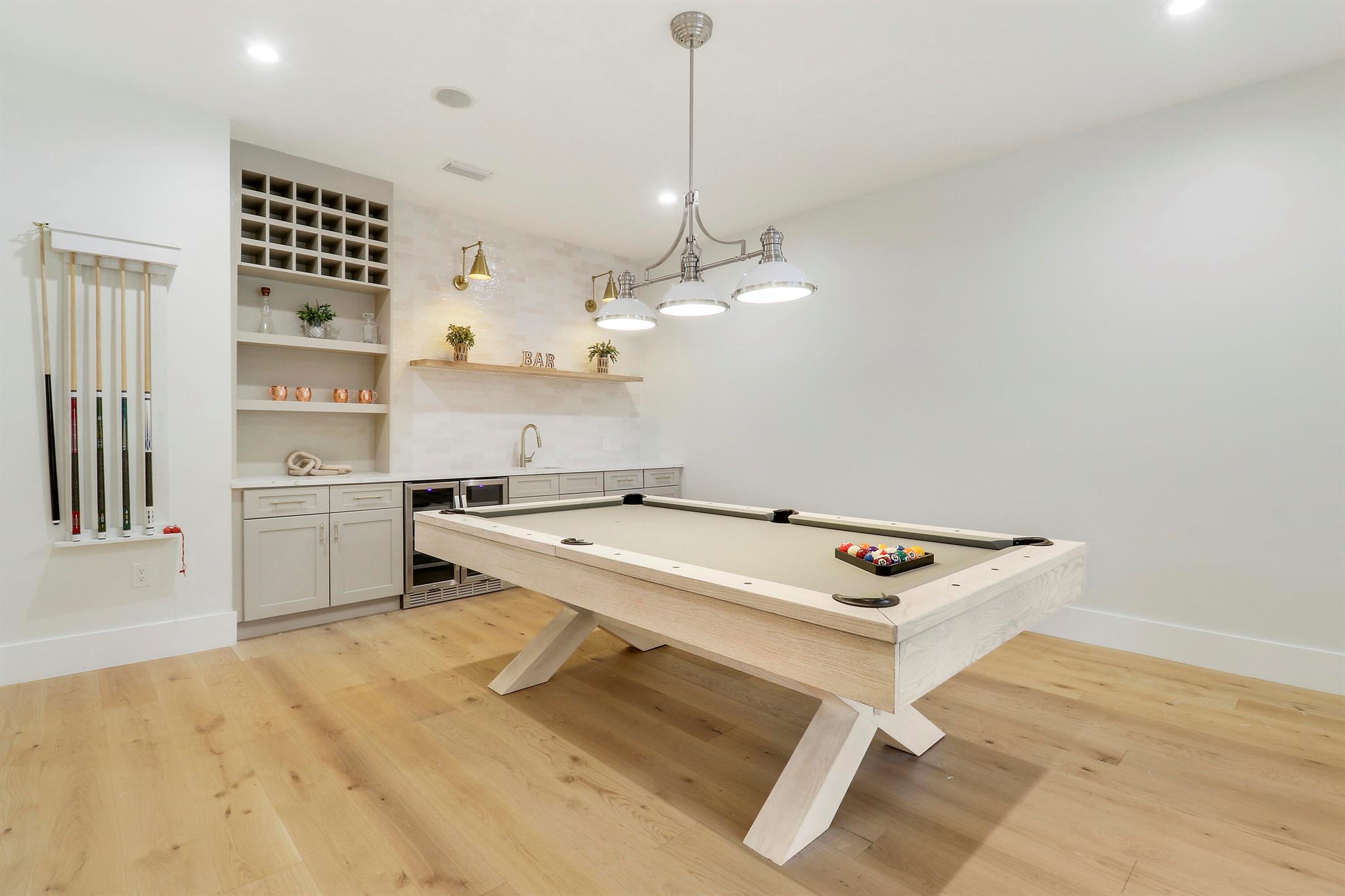 VALENCIA AT ABACOA - Residential Lease