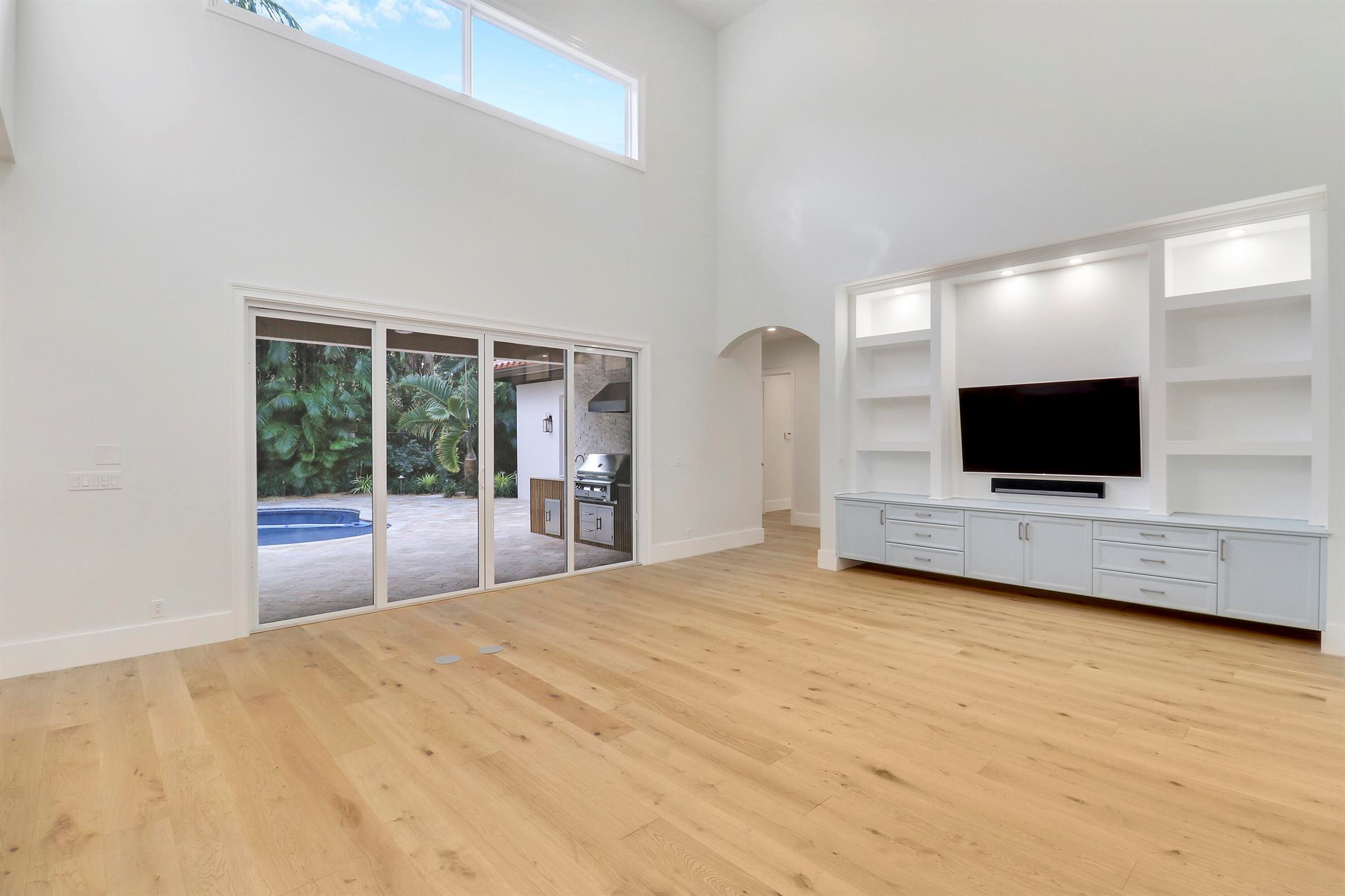 VALENCIA AT ABACOA - Residential Lease