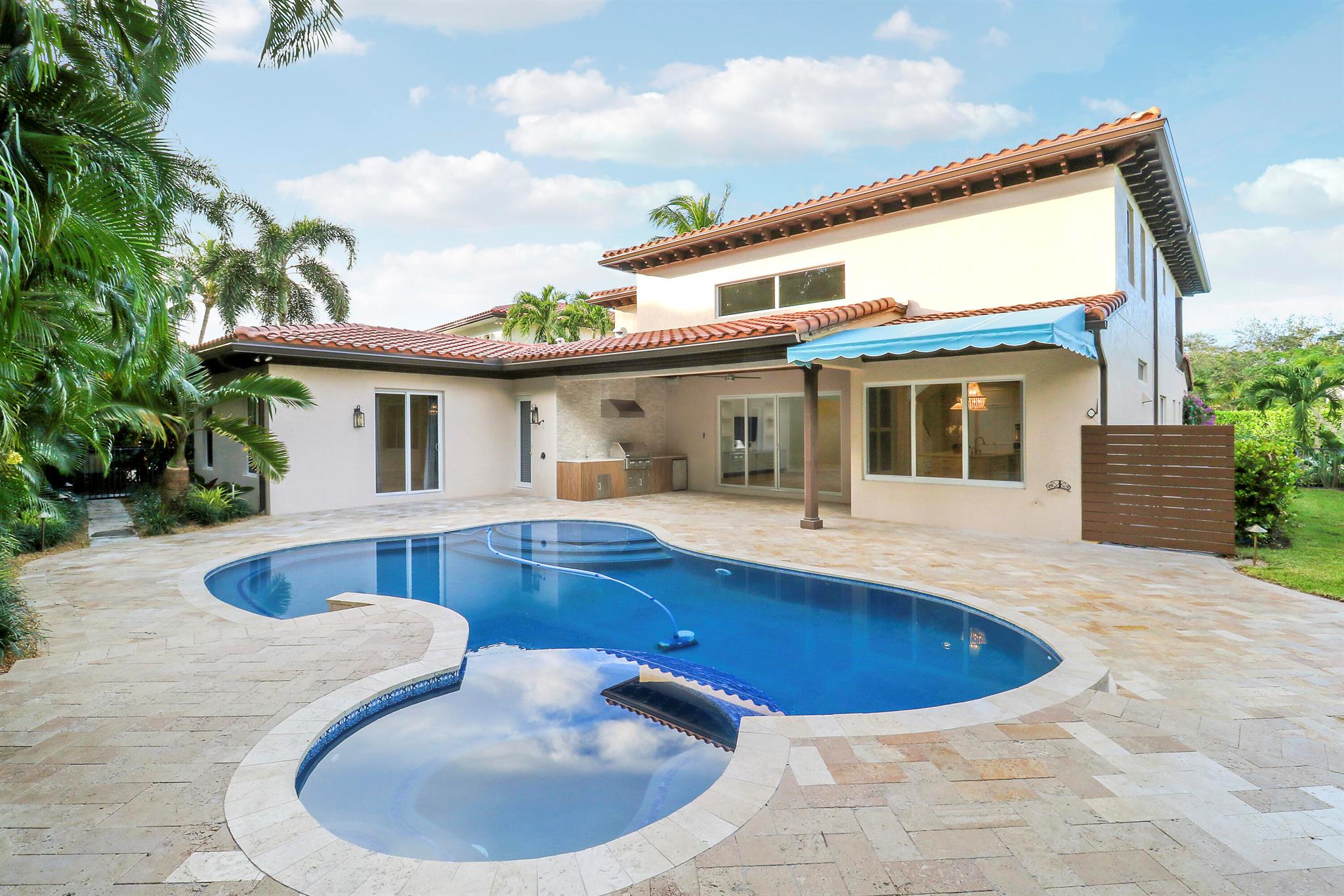 VALENCIA AT ABACOA - Residential Lease