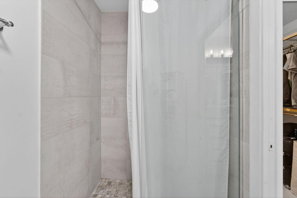 SABAL RIDGE CONDO - Residential Lease