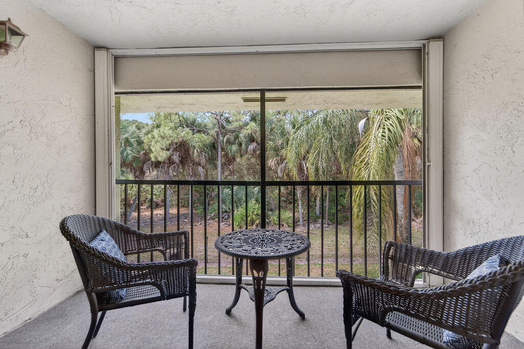 SABAL RIDGE CONDO - Residential Lease