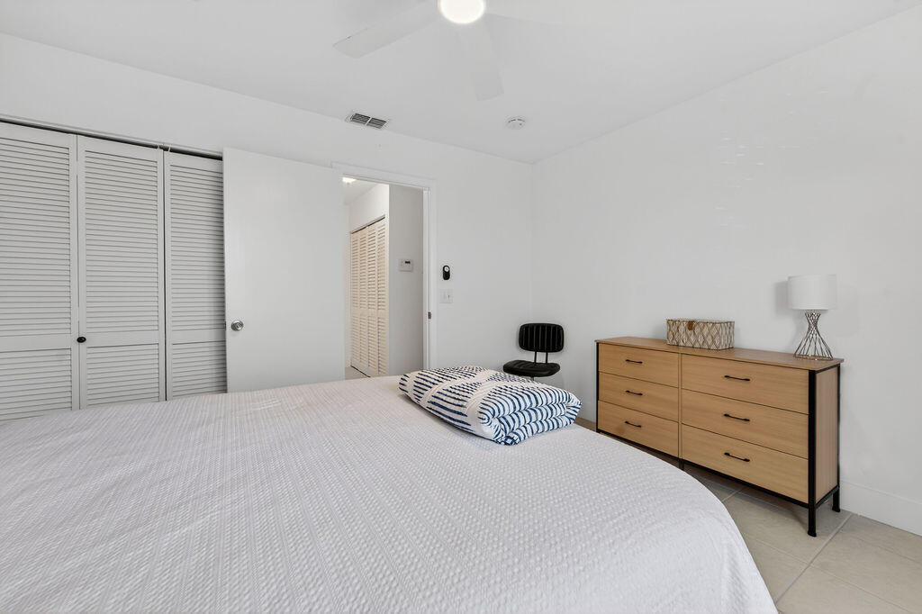 SABAL RIDGE CONDO - Residential Lease