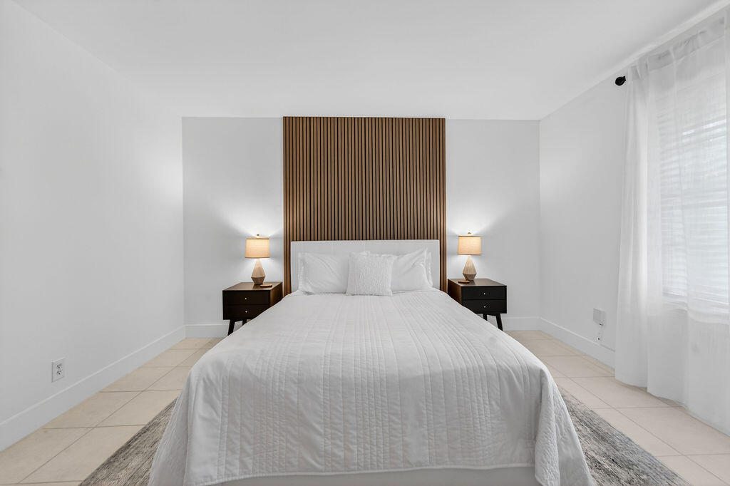 SABAL RIDGE CONDO - Residential Lease