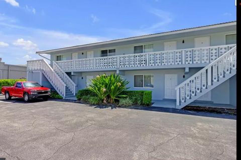 560 NE 46th Street 6 Boca Raton FL 33431