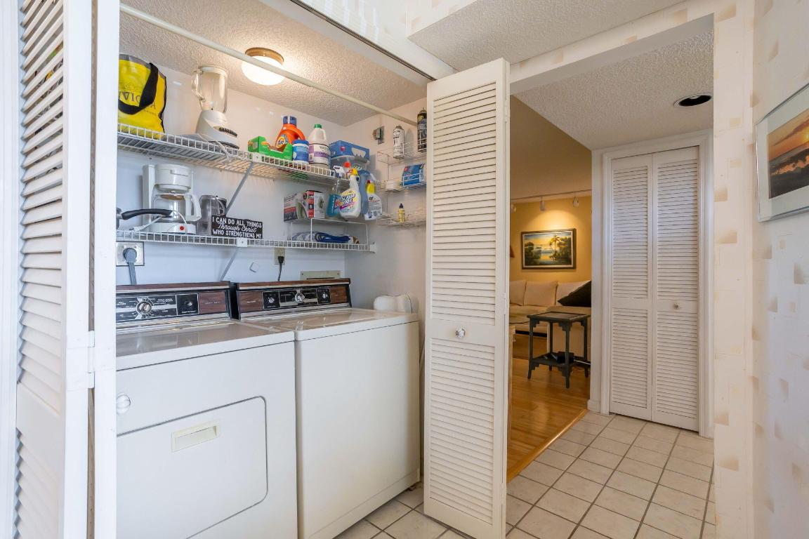 COVES AT PARKWALK CONDO - Residential