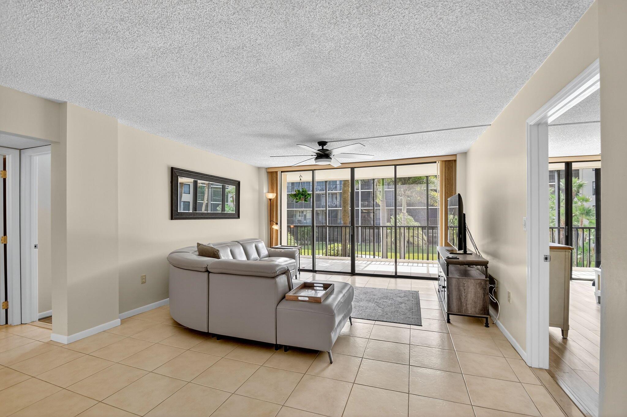 2424 N Federal Highway 207