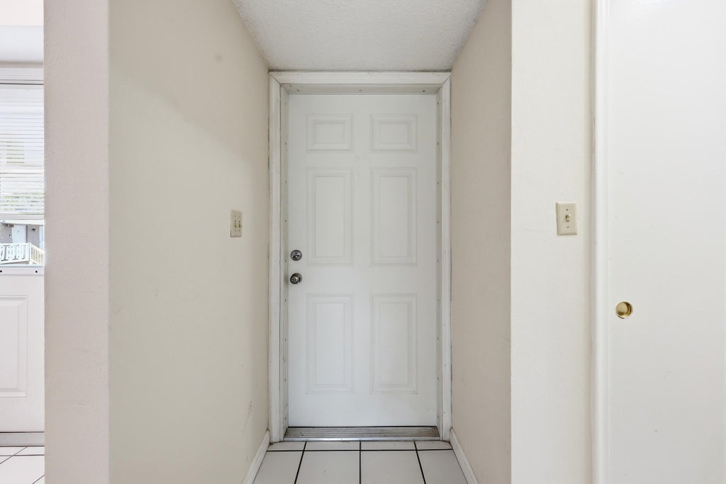 Photo of 3300 NE 10th Terrace #40, Pompano Beach, FL 33064 (MLS # B26041453)